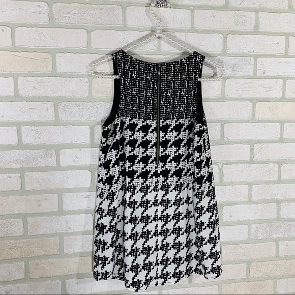 Cabi Style 3090 Broken Check Sleeveless Top - Picture 7 of 7